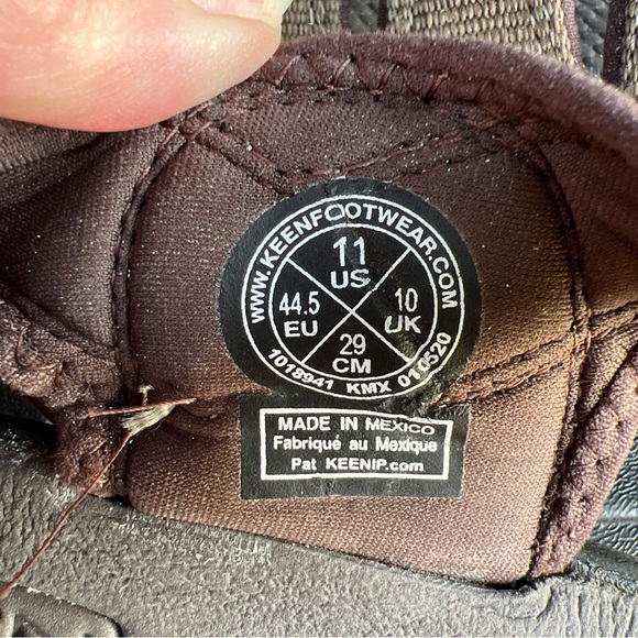 Keen Men\'s Size 11 Newport Hydro Olive Green Antique Bronze Water Sandals